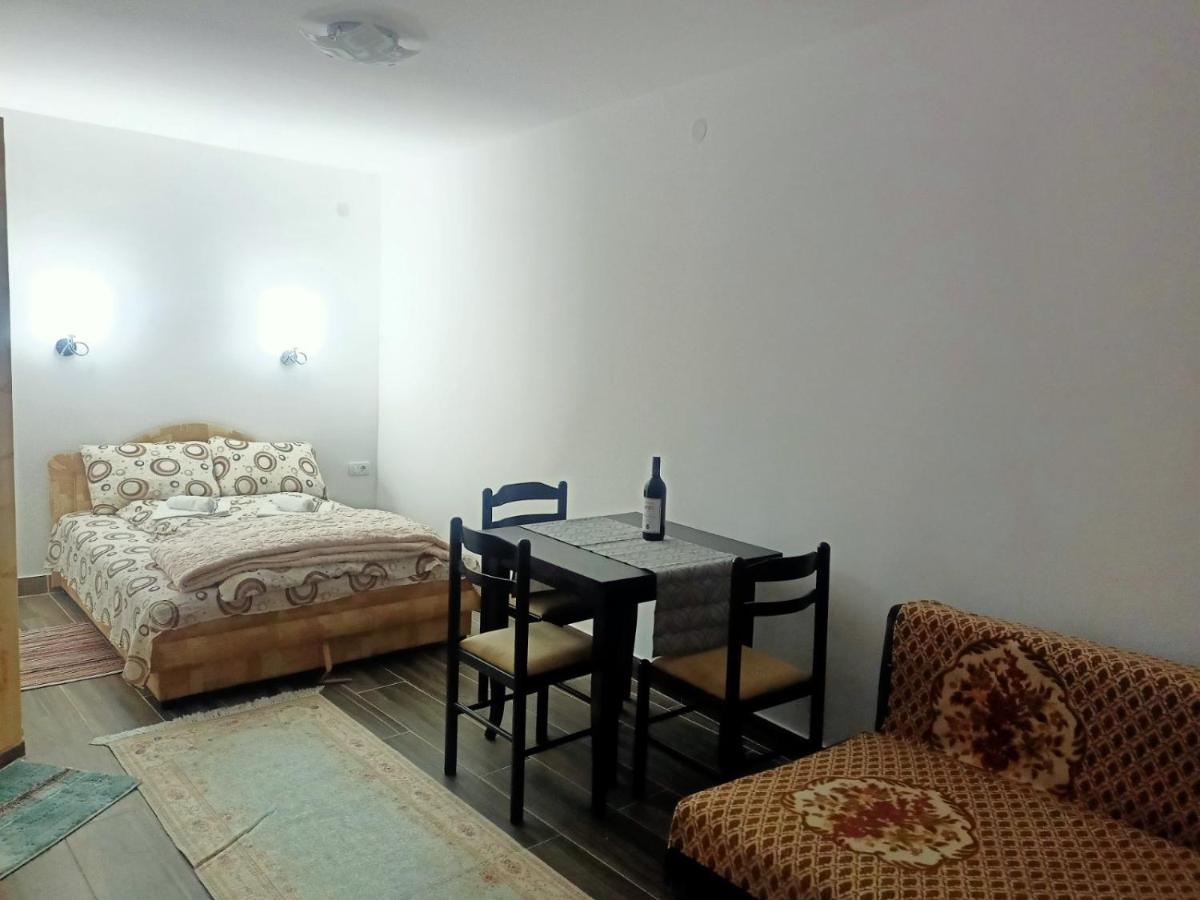 Apartmani Momcilo Žabljak Buitenkant foto
